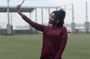 Rôle des retransmissions en direct dans le développement du sport en Afrique